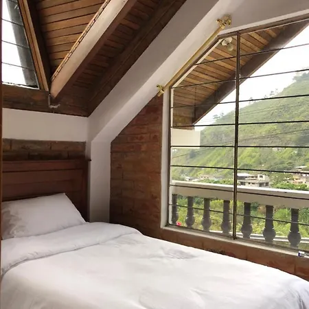 Mountain Chalet - Tungurahua Hot Springs/Aguas Termales Banos  Exterior photo
